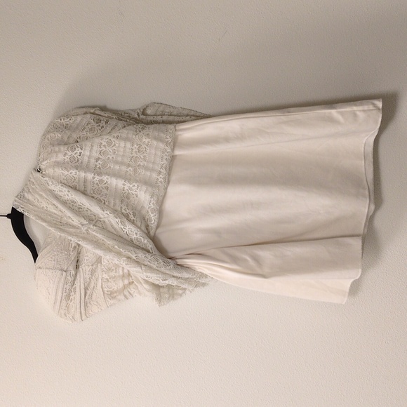 Unleash Your Inner Glamour with Vanity's Ivory Lace Off-The-Shoulder Maxi Dress - Picture 9 of 14